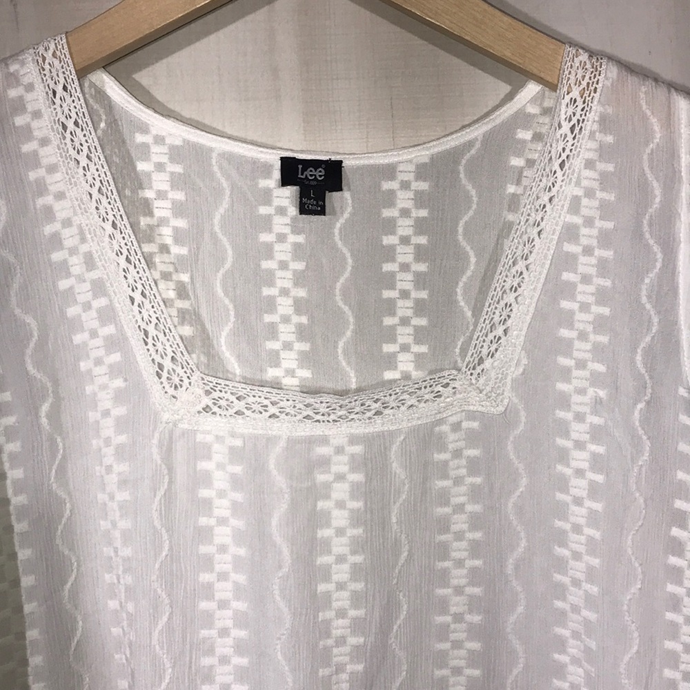 LEE Sleeveless Layering Tank Tassel Detail L - Picture 3 of 9